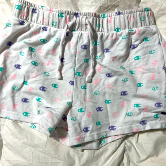 🌸🩳👟Champion athletic shorts - Picture 1 of 3